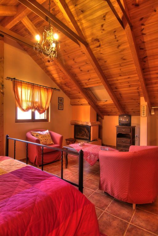 Nefeles Hotel Arachova Eksteriør billede