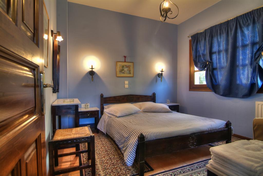 Nefeles Hotel Arachova Eksteriør billede
